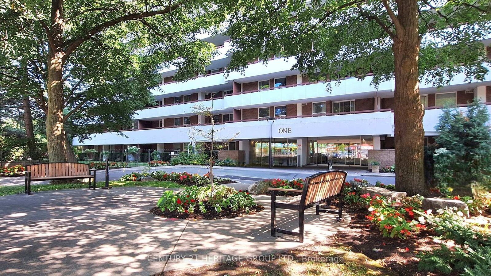 Photo de la propriété:  1 Royal Orchard Boulevard 403  ON L3T 3C1 