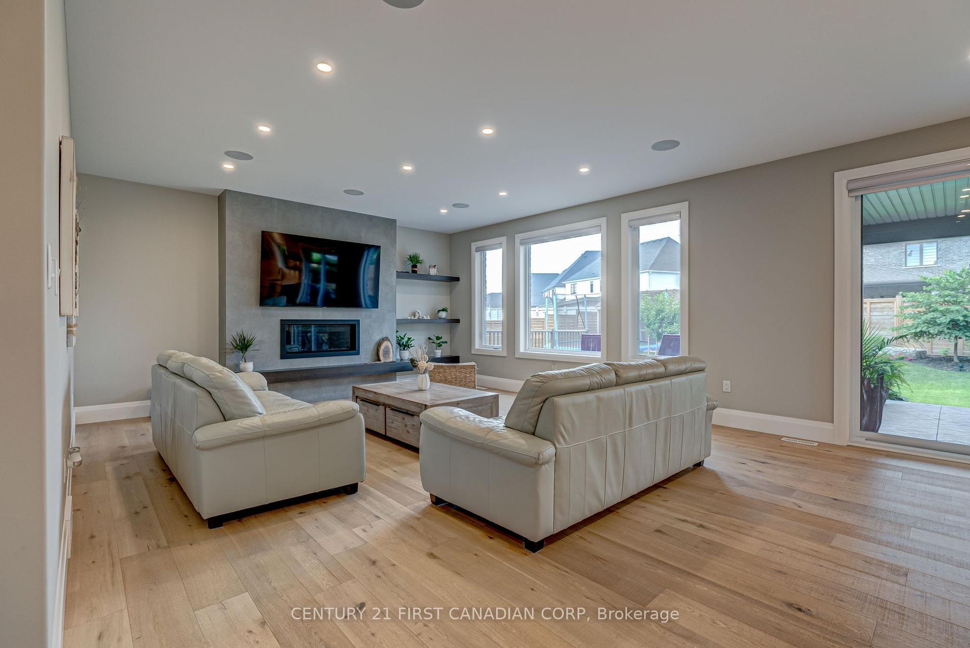 Photo de la propriété: 7442 Silver Creek Crescent ON N6P 0G6