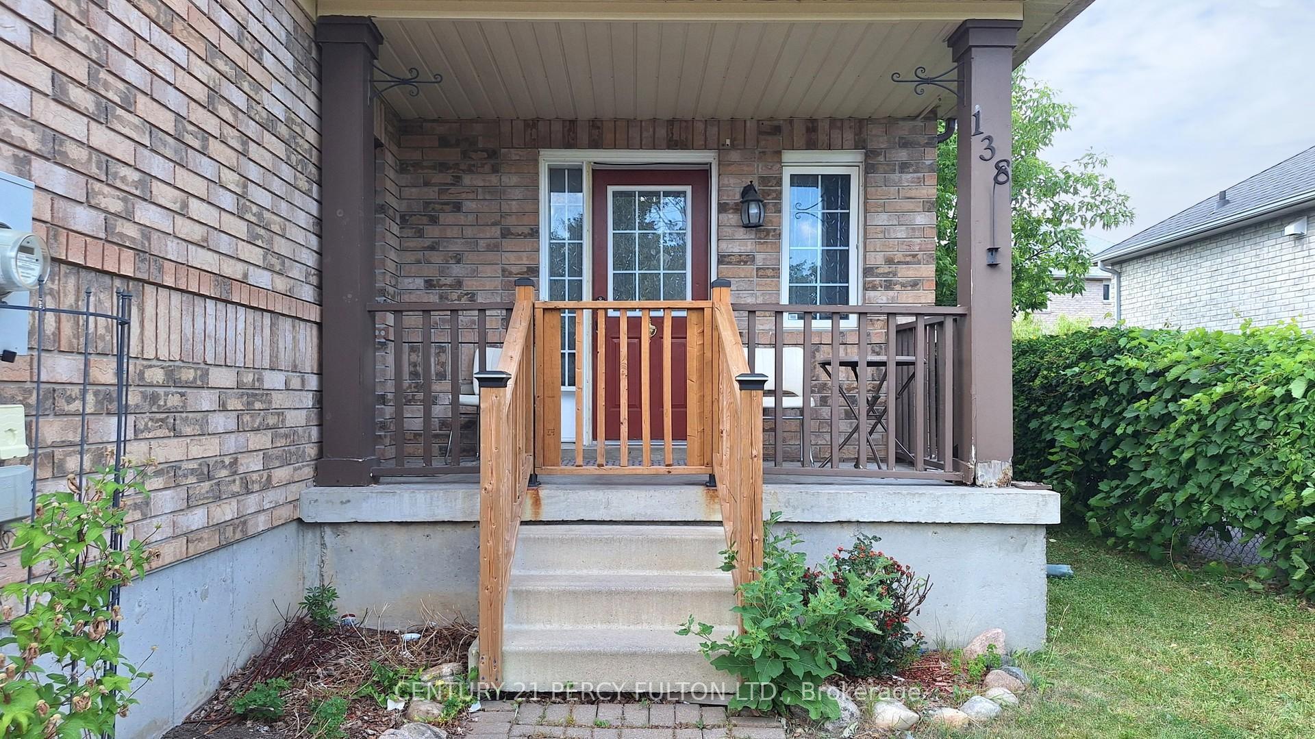 Photo de la propriété:  138 Tunbridge Road  ON L4M 6T1 