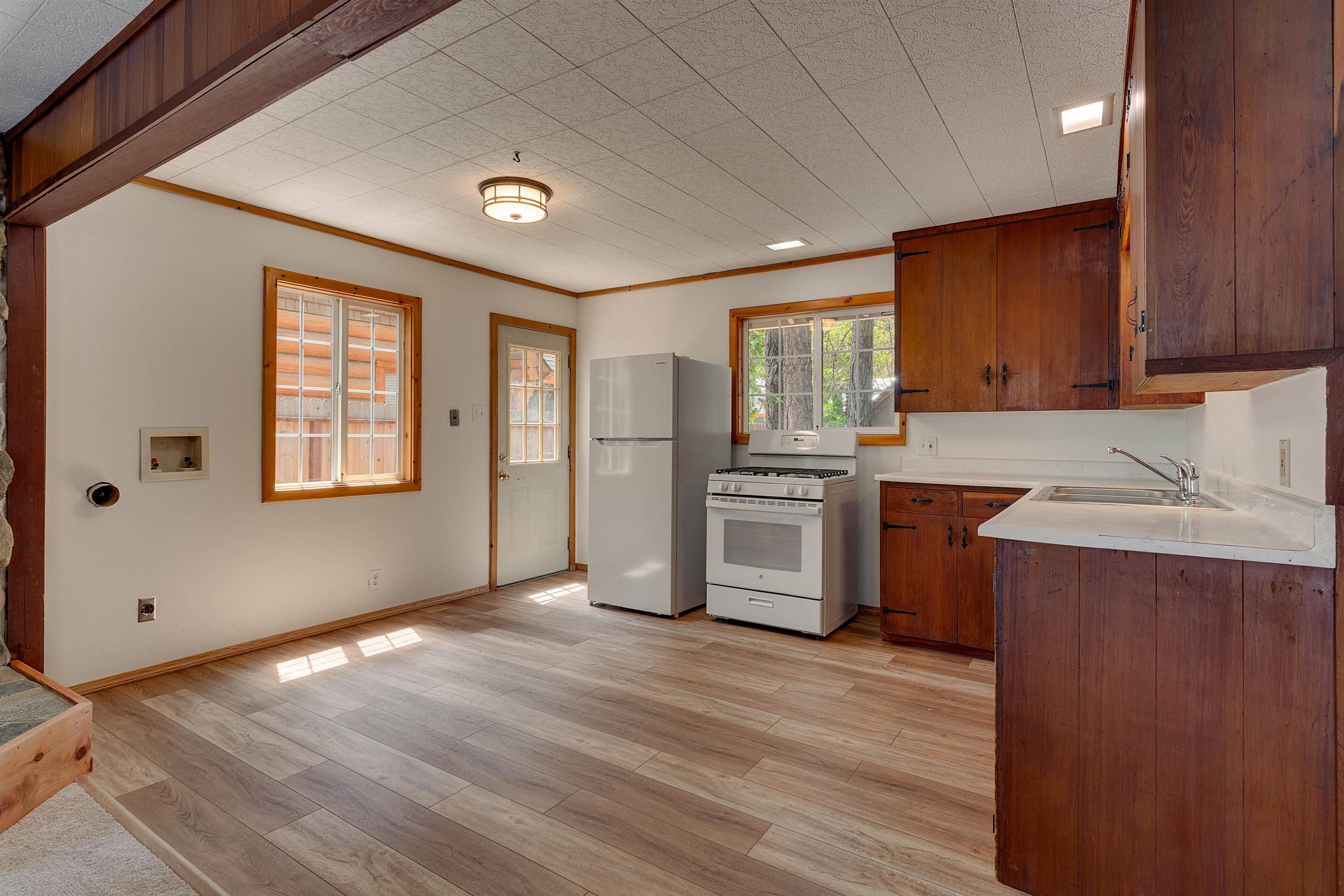 Property Photo: 7020 7th Avenue CA 96142-2552