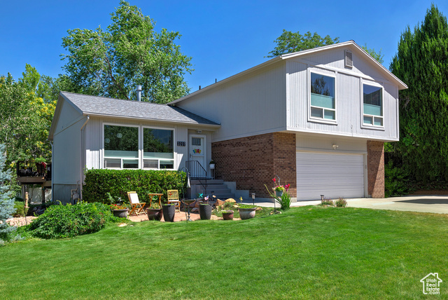 Property Photo: 3237 Wynford Cir UT 84121