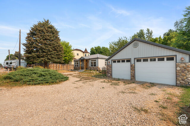 Property Photo:  383 W 100 N  UT 84049 