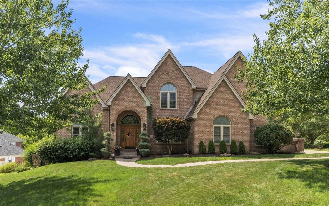 Property Photo: 7126 Woodhall Ct PA 15142