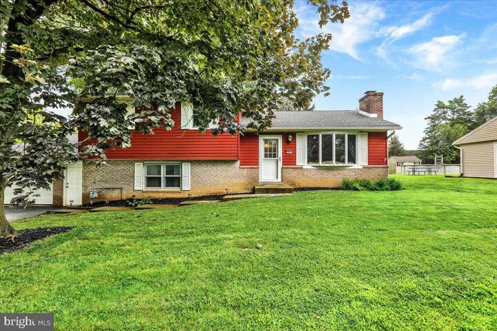 Property Photo:  980 Boyce Avenue  PA 17601 