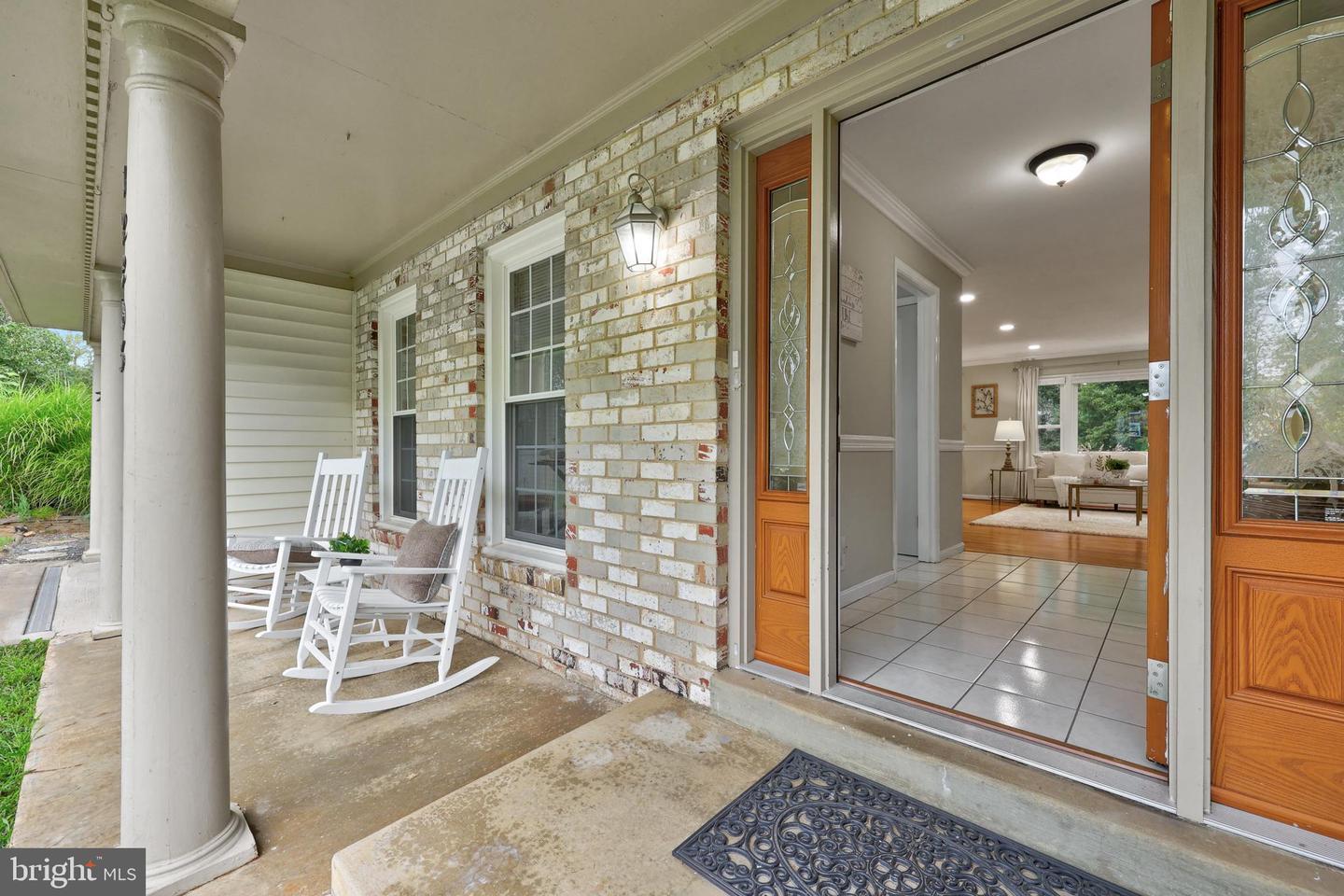 Property Photo: 12203 Oakwood Drive VA 22192
