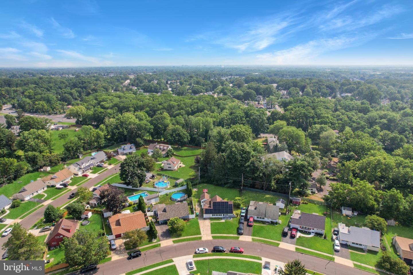 Property Photo:  120 Vermont Lane  PA 19054 