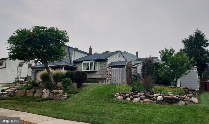 9 Cottonwood Dr.  Sayreville NJ 08872 photo