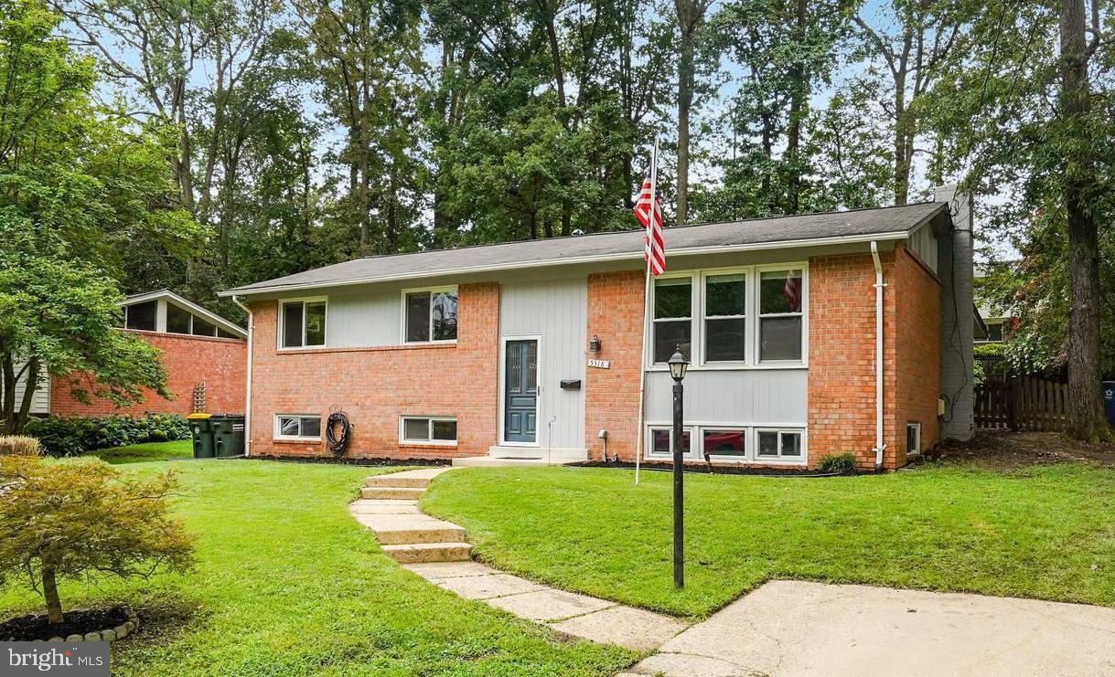 Property Photo: 5518 Ventnor Lane VA 22151