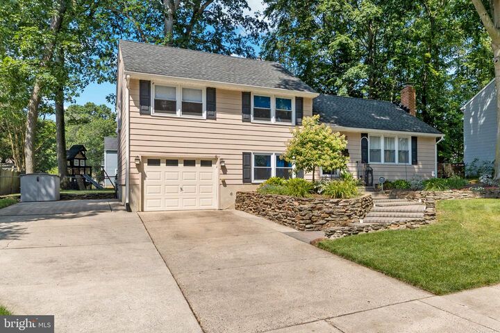 Property Photo: 157 Oxford Road NJ 08075