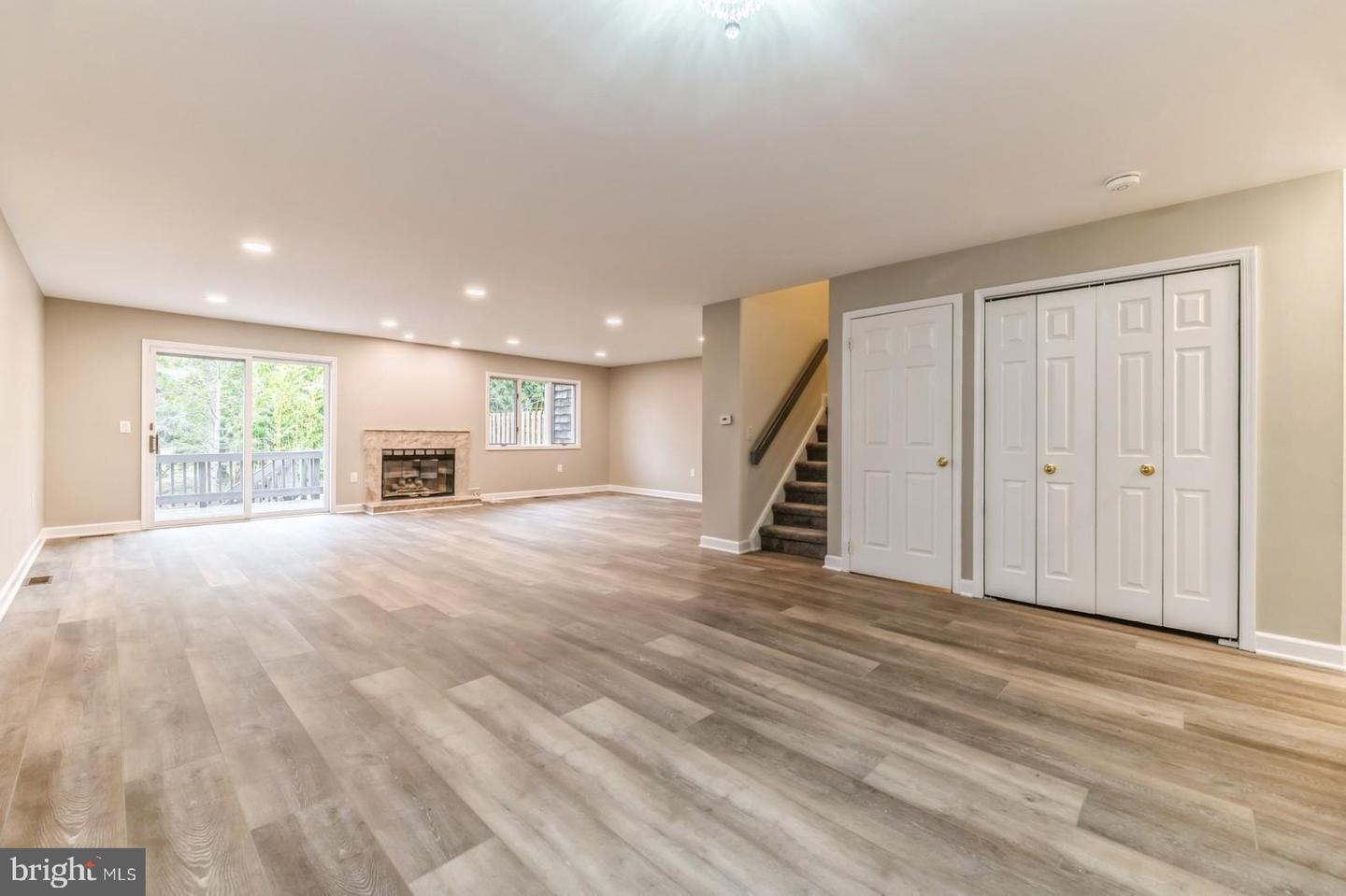 Property Photo: 11 Astor Court NJ 08540