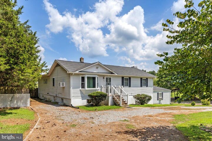 Property Photo:  17437 Frog Level Road  VA 22546 