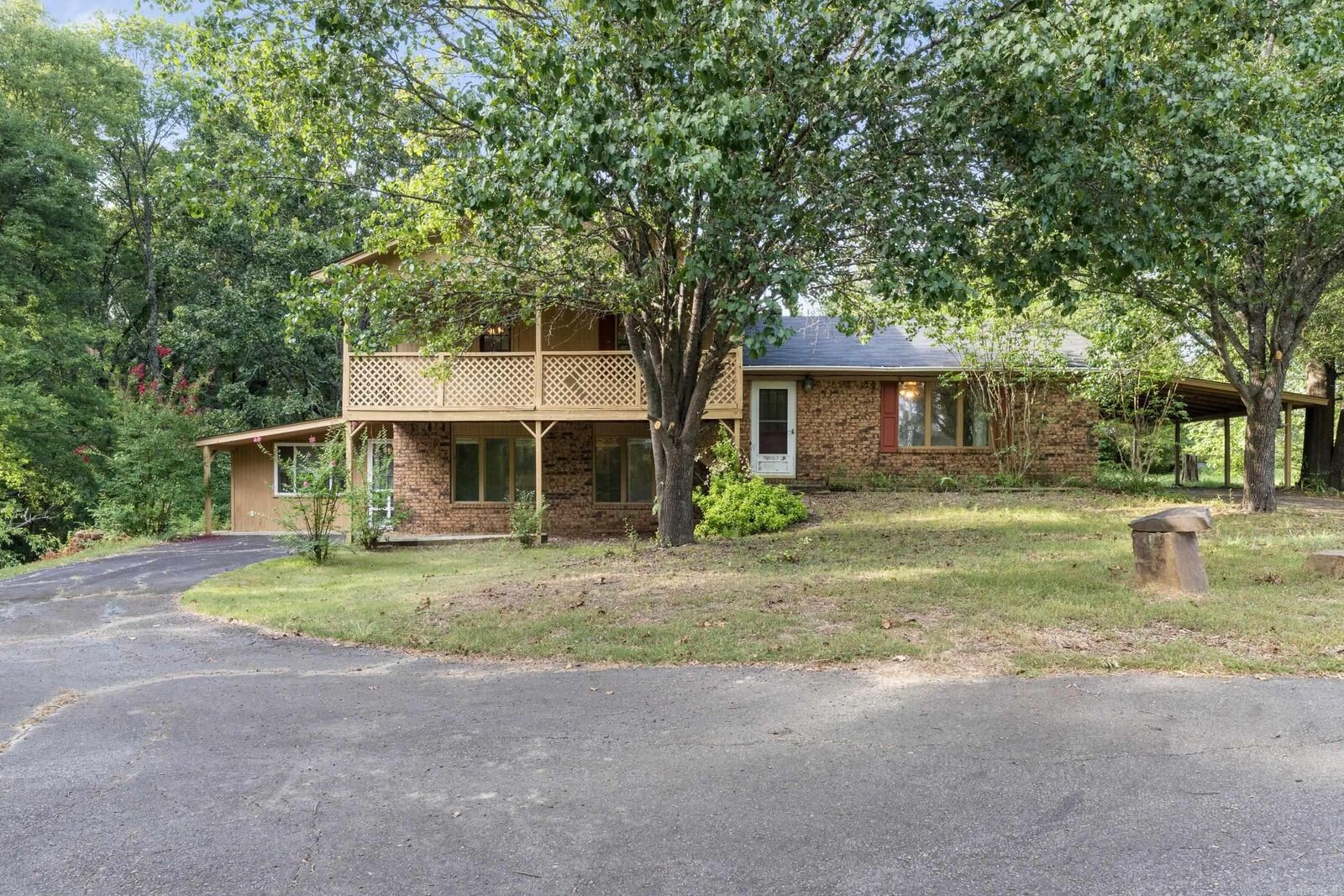 Property Photo: 45 E Pleasant Valley Road AR 72058