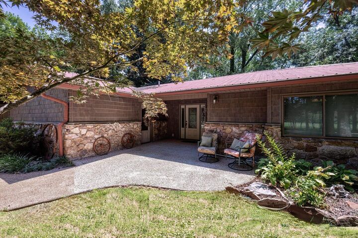 979 Hayden Heights Road  Mountain View AR 72560-8692 photo