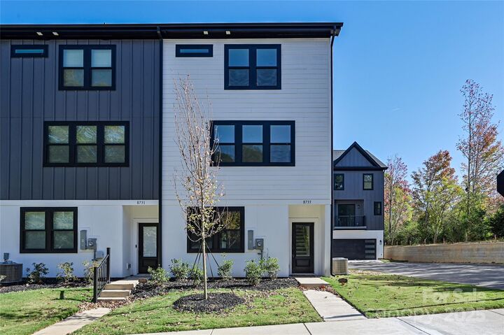 8735 Nolley Court  Charlotte NC 28270 photo