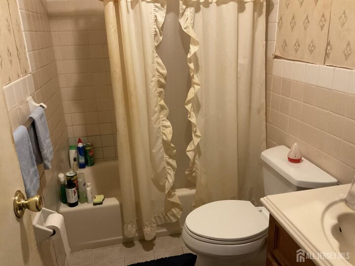 Property Photo:  903 No Oaks Boulevard N  NJ 08902 