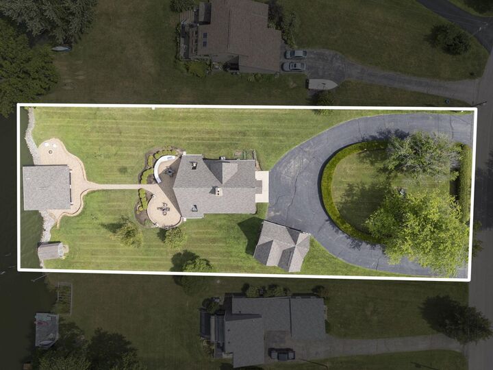 Property Photo:  2325 Pawnee Drive  OH 43140 