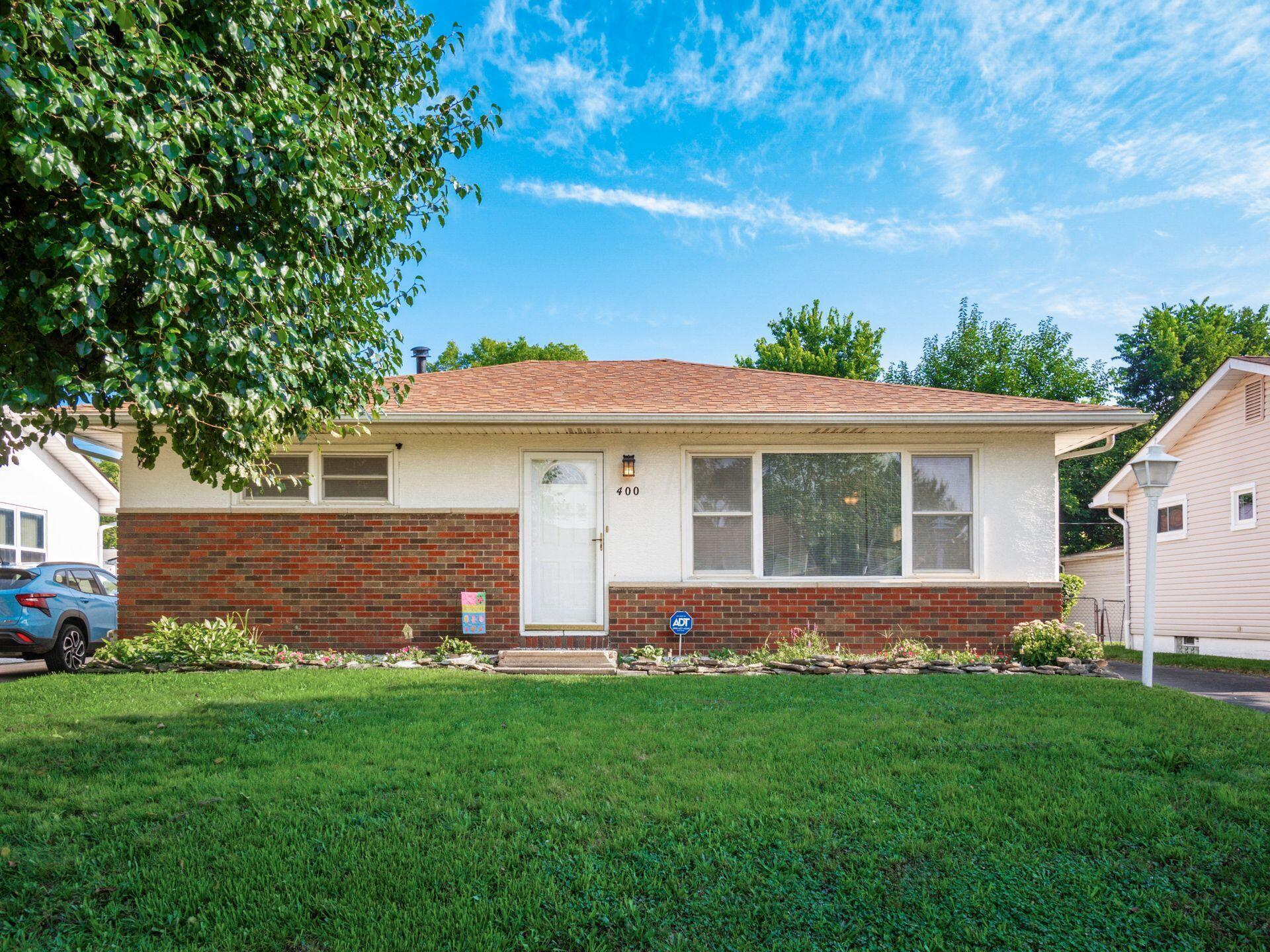 Property Photo:  400 Colton Road  OH 43207 