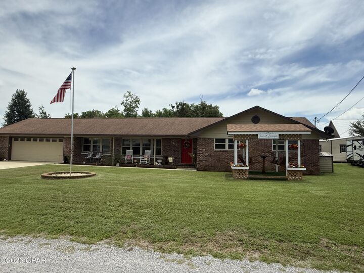 Property Photo:  1511 E 9th Street  FL 32444 