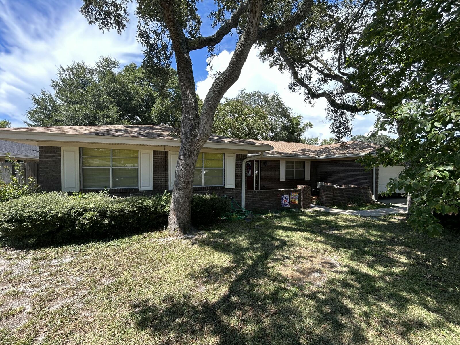Property Photo:  118 Woodbine Circle  FL 32548 