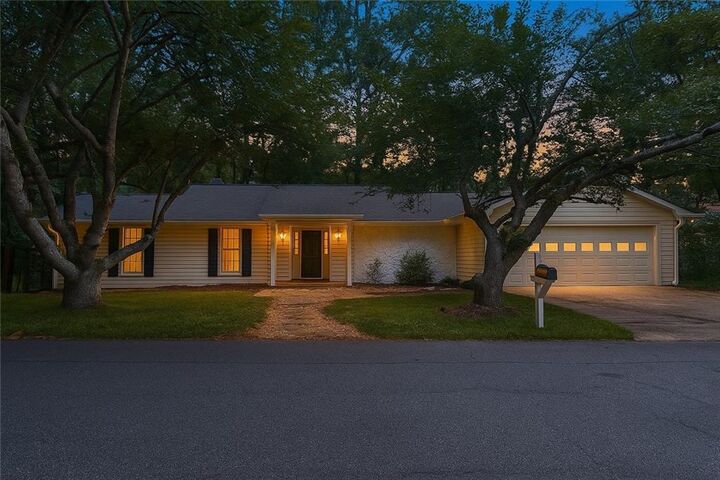 160 Boxelder Lane  Roswell GA 30076 photo