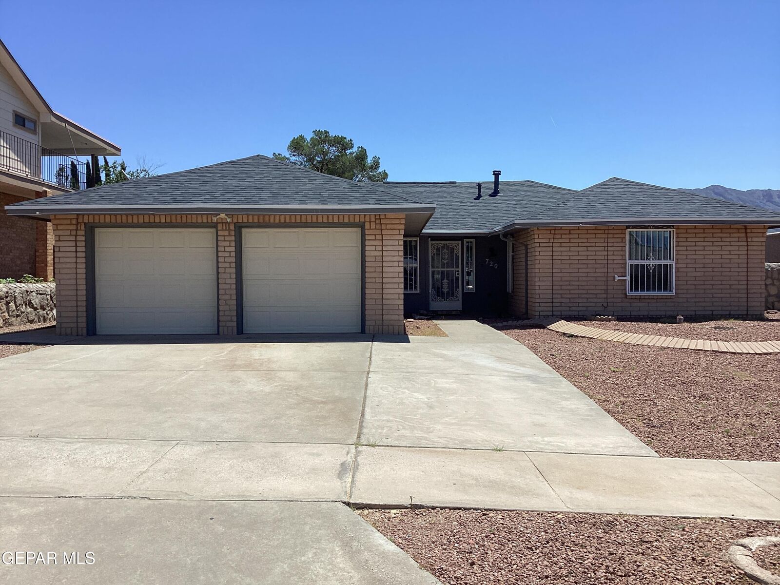 Property Photo:  720 Espolon Drive  TX 79912 