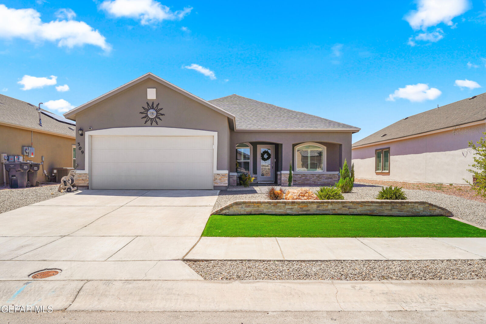 Property Photo: 309 Samuel Vista Street TX 79928