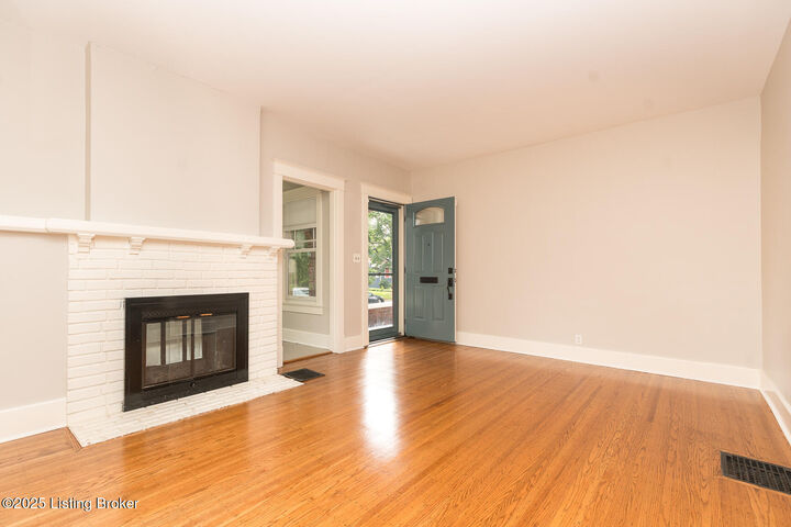 Property Photo:  2908 Beaumont Rd  KY 40205 