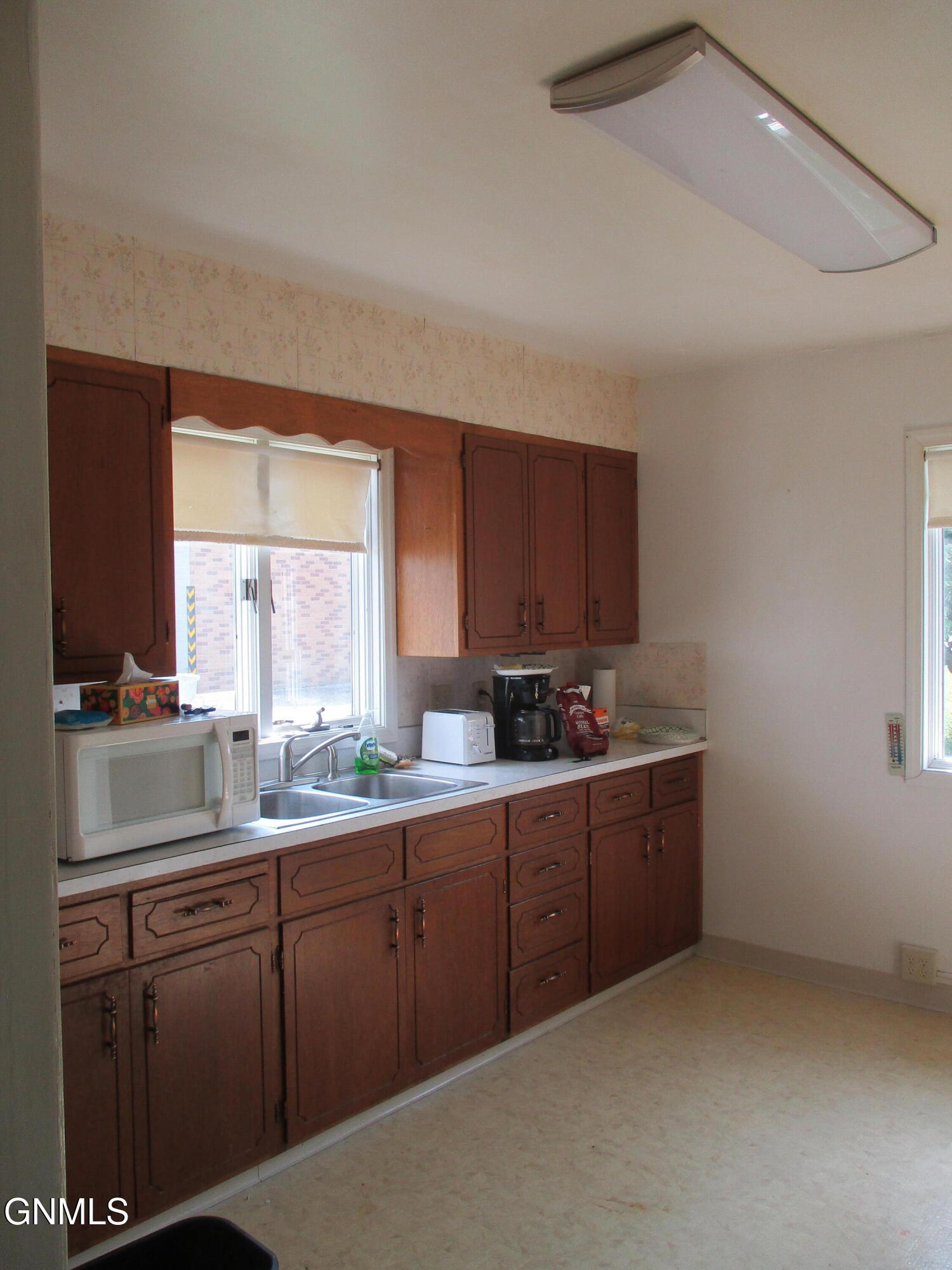 Property Photo:  117 Summit Street  ND 58576 