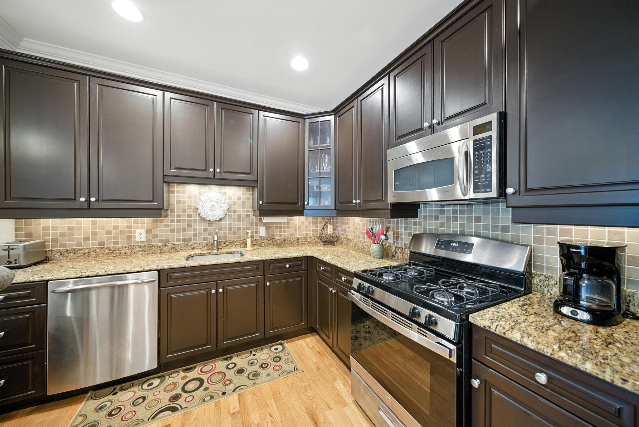 Property Photo:  5 Tenakill Park 220  NJ 07626 