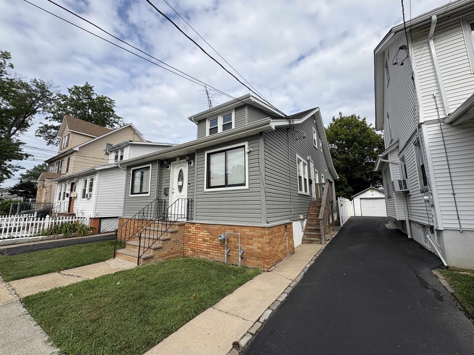 Property Photo:  222 Kerrigan Blvd 2  NJ 07106 