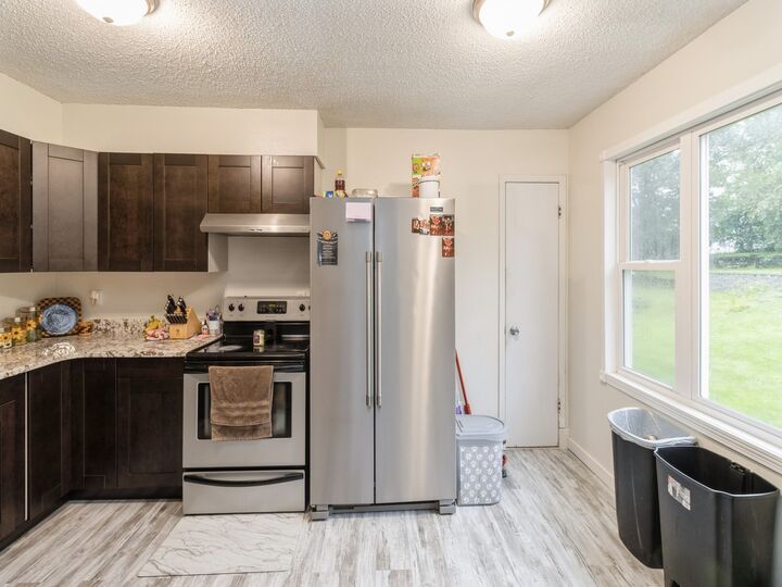 Property Photo:  1010 Caroline Terrace  IA 50125 