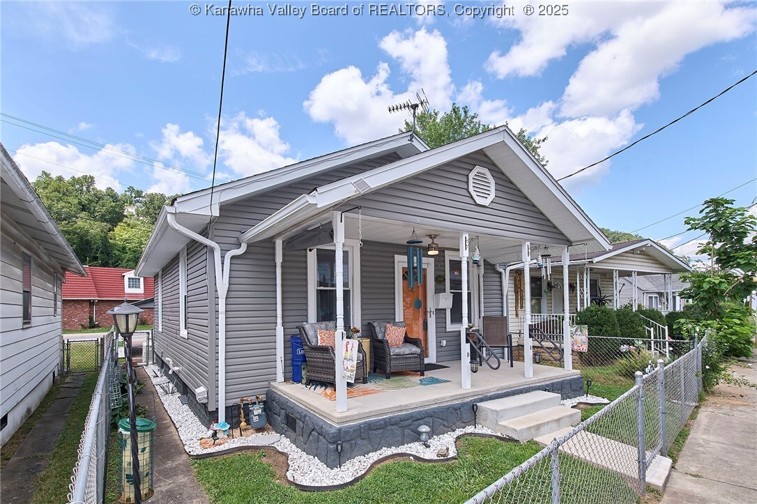 Property Photo:  105 Arlington Avenue  WV 25302 