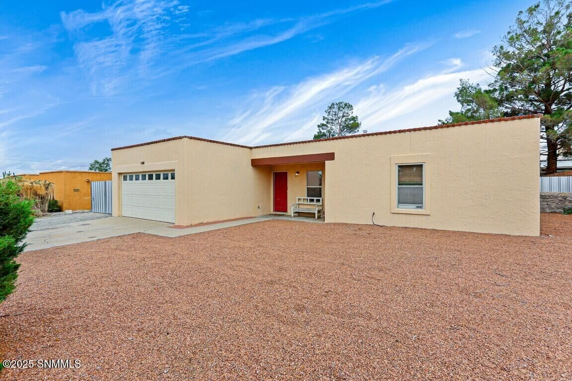 Property Photo: 2620 Ardis Drive NM 88011