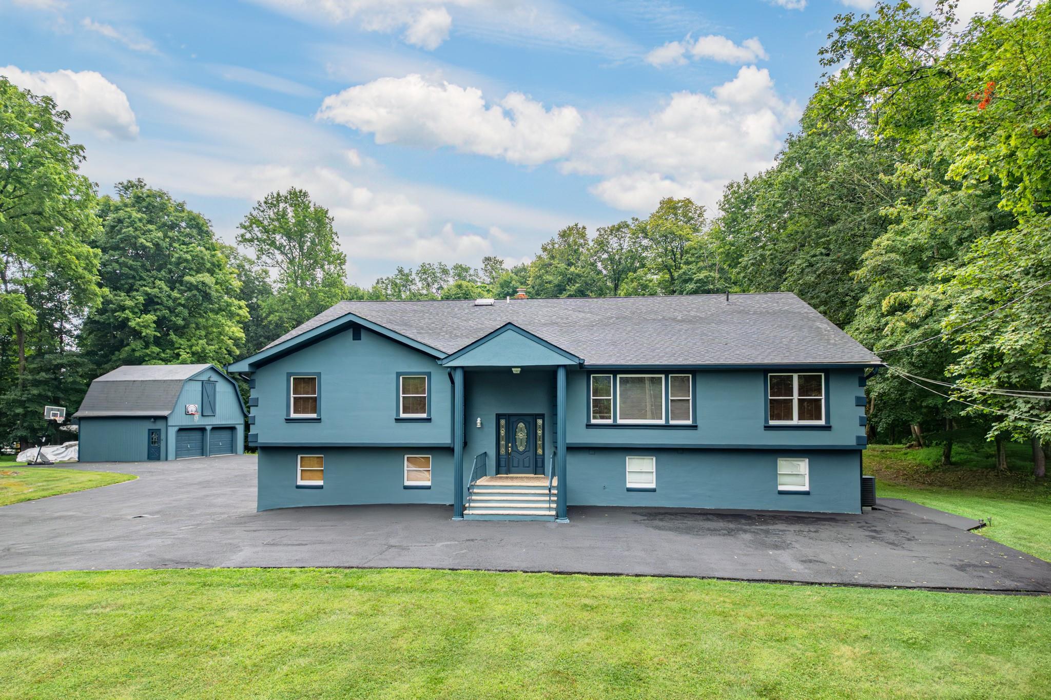 Property Photo:  30 N Lynn Street  NY 10990 