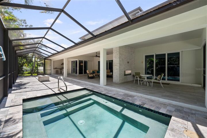 Property Photo: 3118 W El Prado Boulevard FL 33629