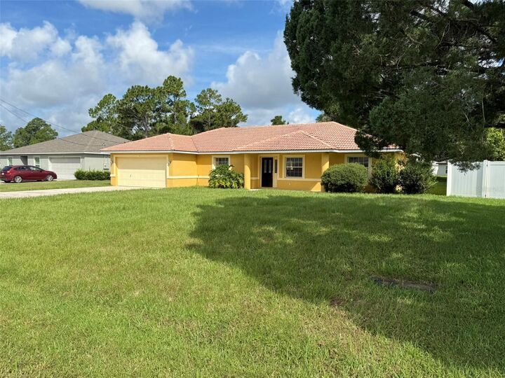 Property Photo: 6 Prince Manfred Place FL 32164