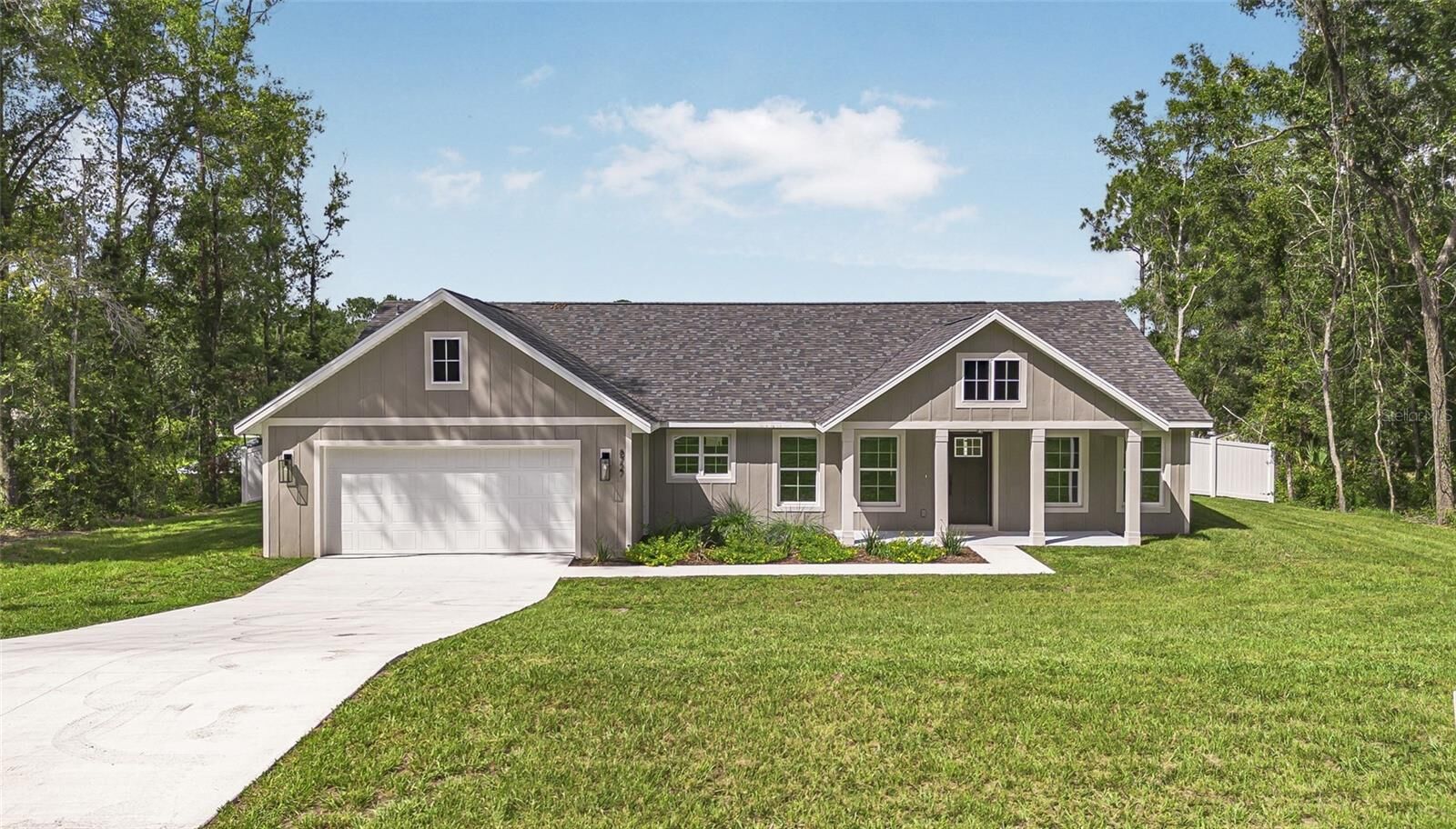 Property Photo:  8727 N Golfview Drive  FL 34434 