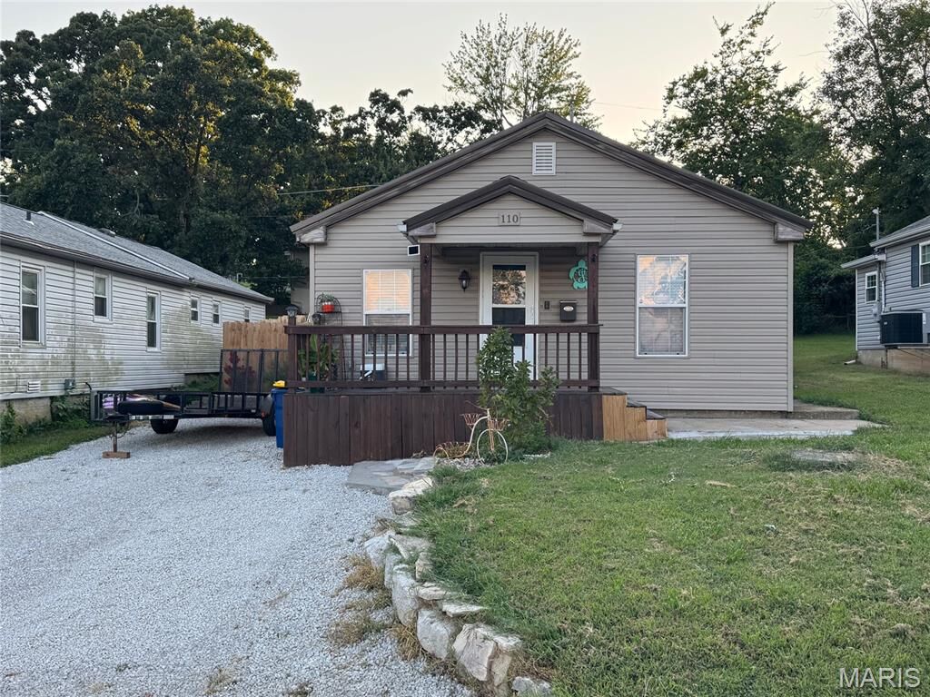 Property Photo: 110 S Grand Avenue MO 63020