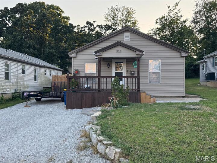 110 S Grand Avenue  De Soto MO 63020 photo
