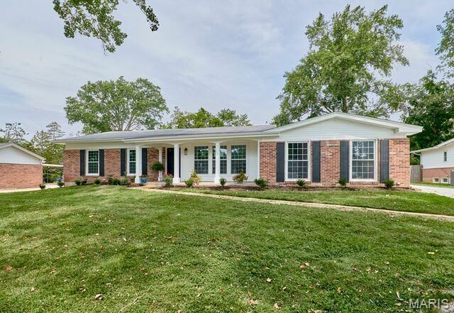 Property Photo:  413 Claymont Drive  MO 63011 