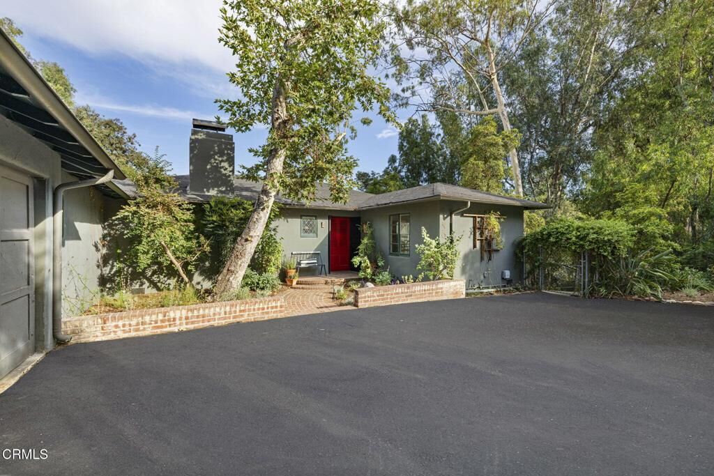 Property Photo:  1556 Scenic Drive  CA 91103 