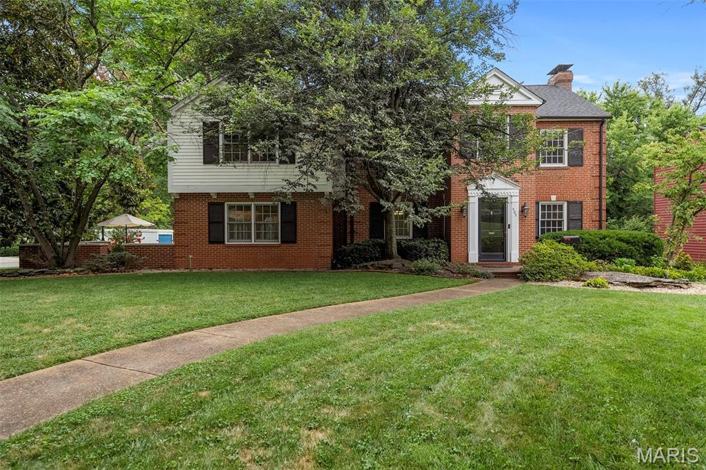 Property Photo: 405 N Woodlawn Avenue MO 63122
