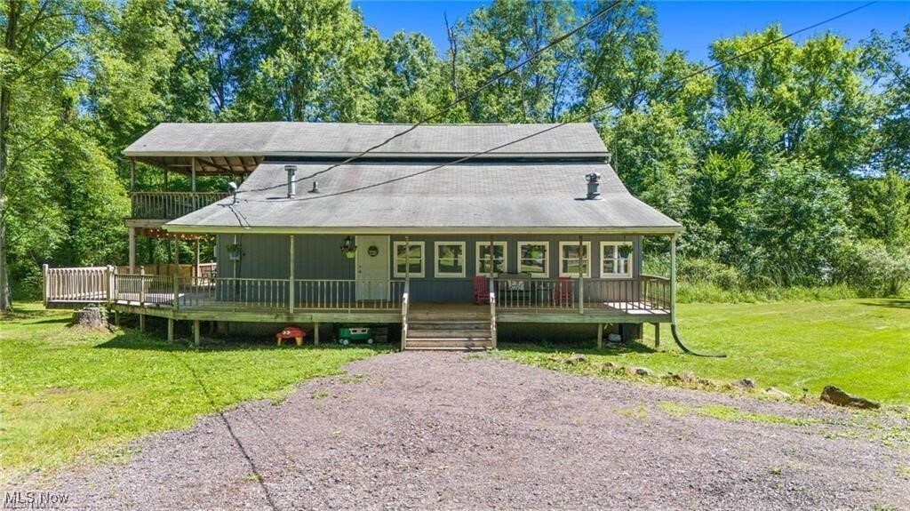 Property Photo:  10683 Knowlton Road  OH 44231 