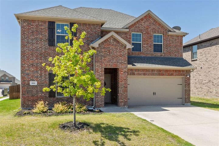 Property Photo: 601 Auburn Forest Drive TX 75407