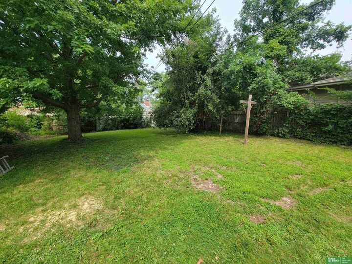 Property Photo: 1309 N Blackburn Avenue NE 68467