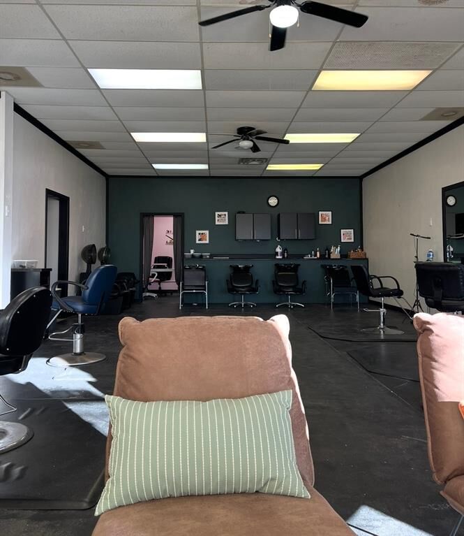 Property Photo: 1510 N Nickapoo Avenue OK 74804
