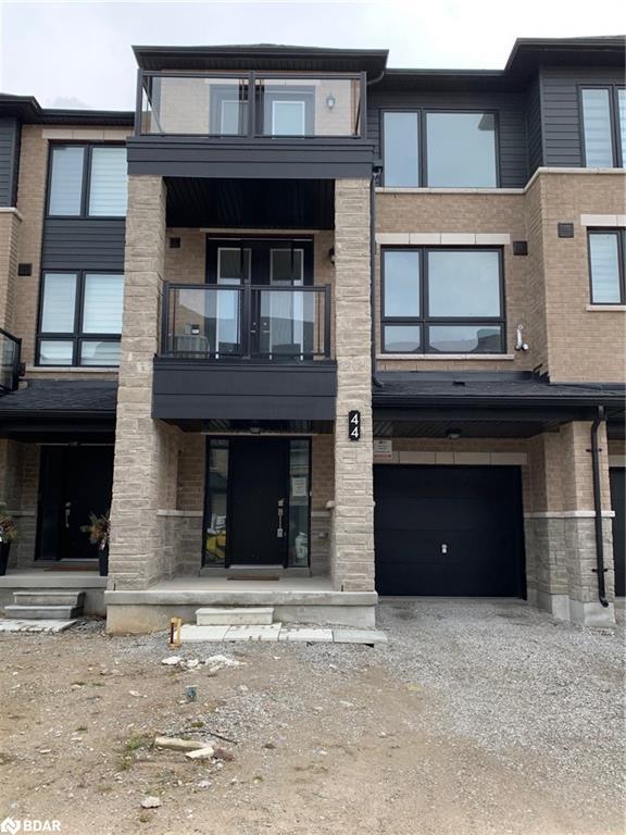 Property Photo: 44 Red Maple Lane Lane ON L9J 0N7