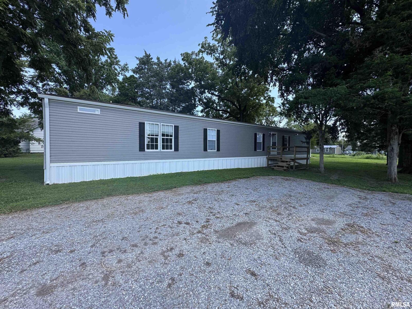 Property Photo:  407 W Robinson Street  IL 62895 