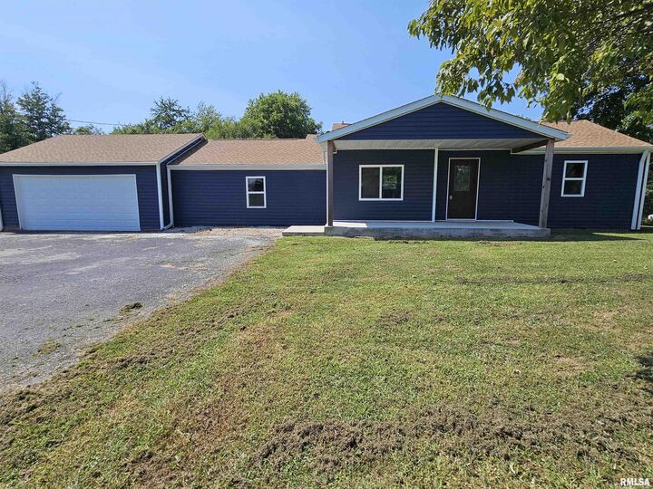 Property Photo:  16530 E Fairfield Road  IL 62864 