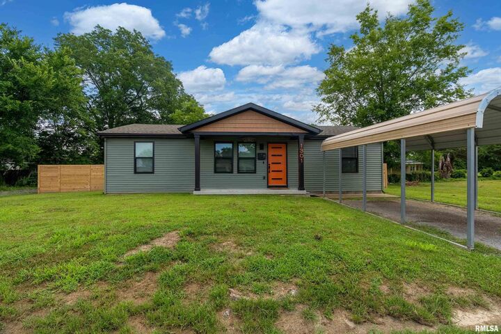 1301 S Holland Street  Marion IL 62959 photo